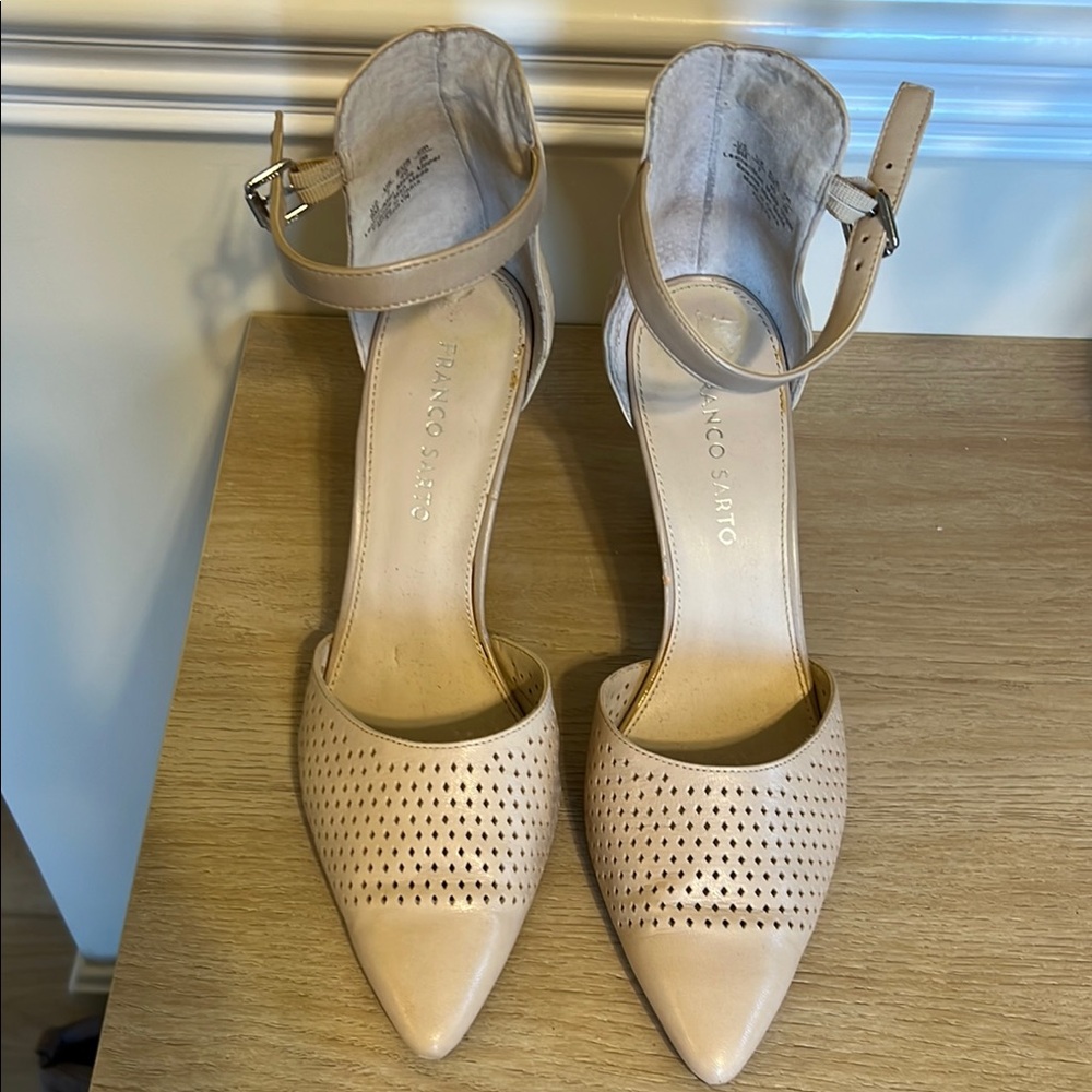 Franco Sarto Women's Nude Heels